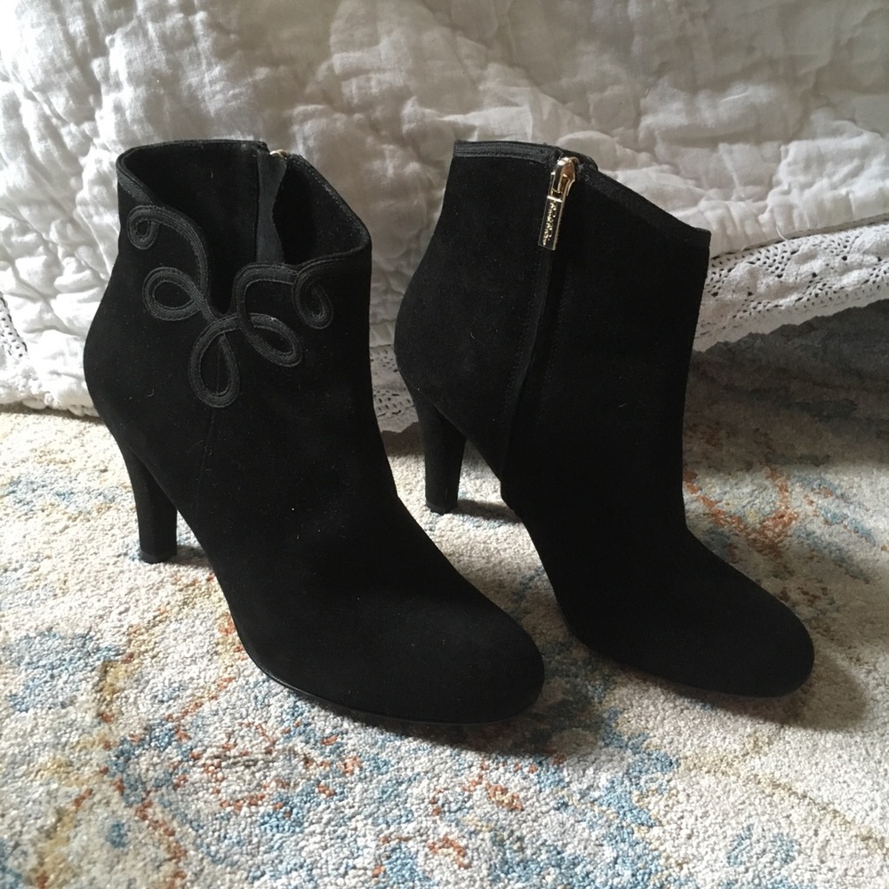 BROOKS BROTHERS Women’s Black Ankle Boots